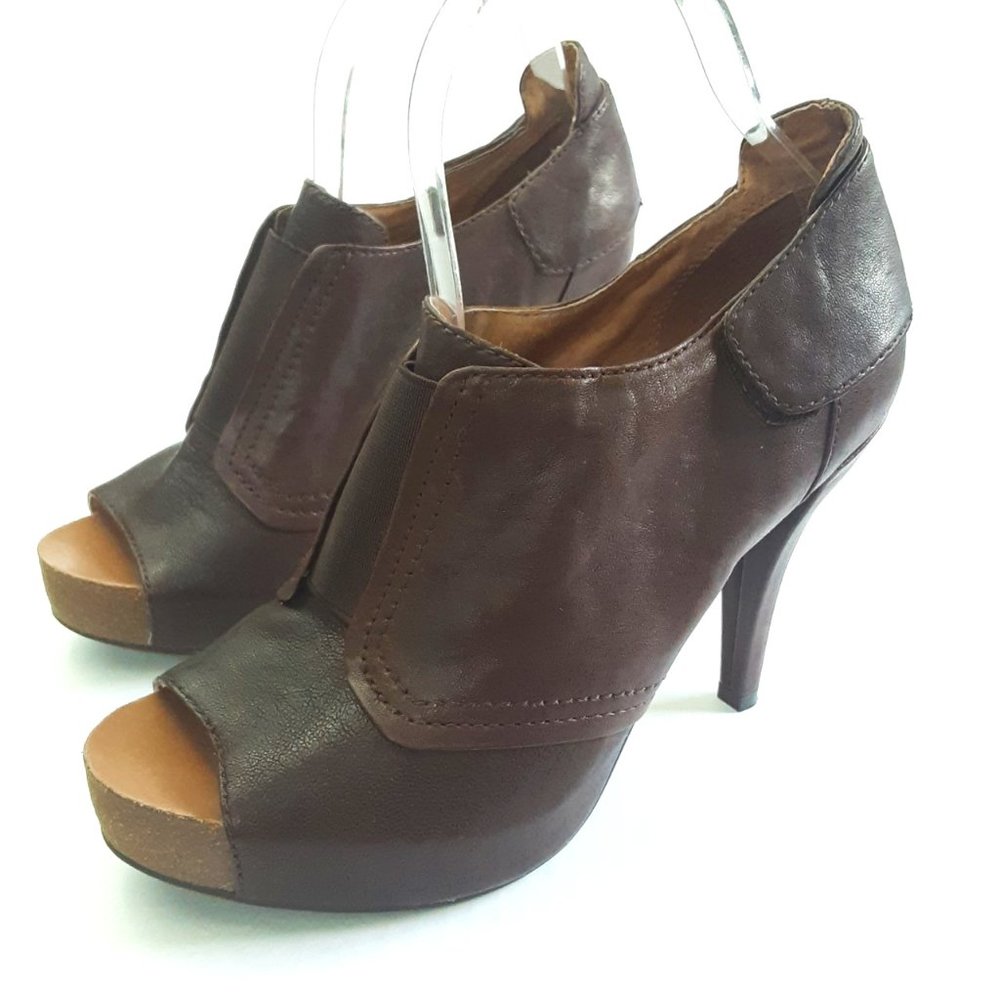 Vince Camuto Pernot Peep Toe Bootie